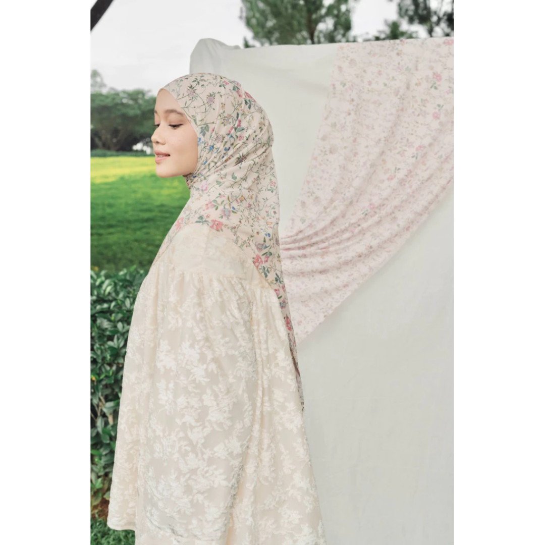 NORA - Seroja Scarf - Seroja Raya Collection