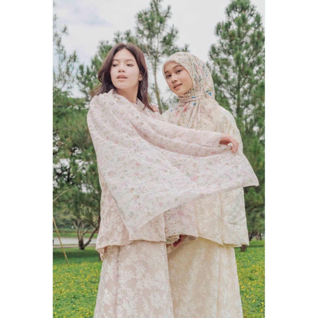 NORA - Seroja Scarf - Seroja Raya Collection